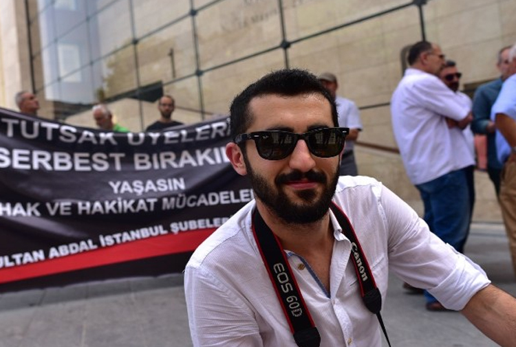 Gazeteci Emre Orman gözaltına alındı