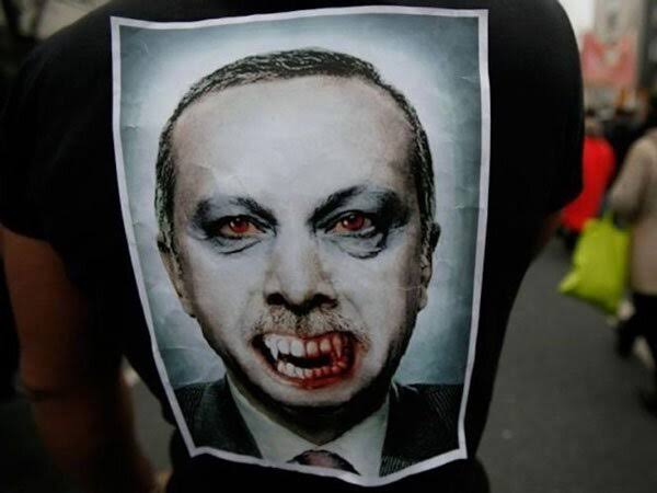 Türkiye’nin işgal saldırıları protesto edildi; Katil Erdoğan