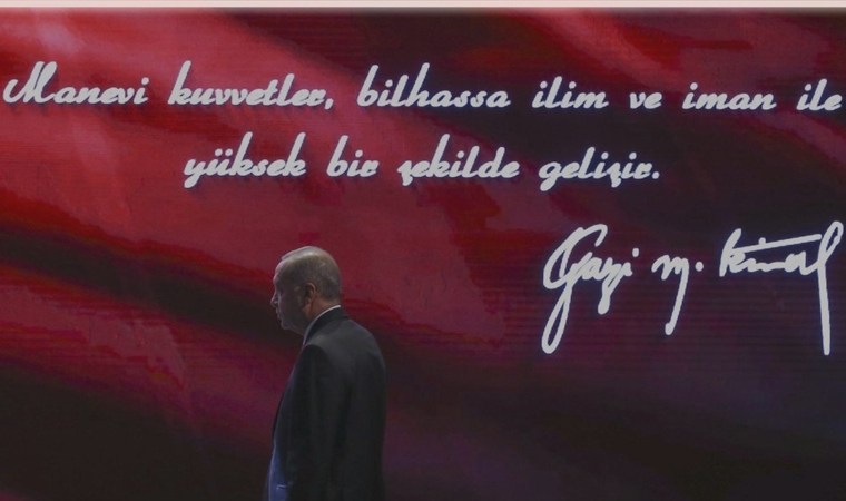Erdoğan’ın partisi, Türkiye Cumhuriyeti kurucusunun ölümünün yıldönümünde tarih silmeye çalıştı